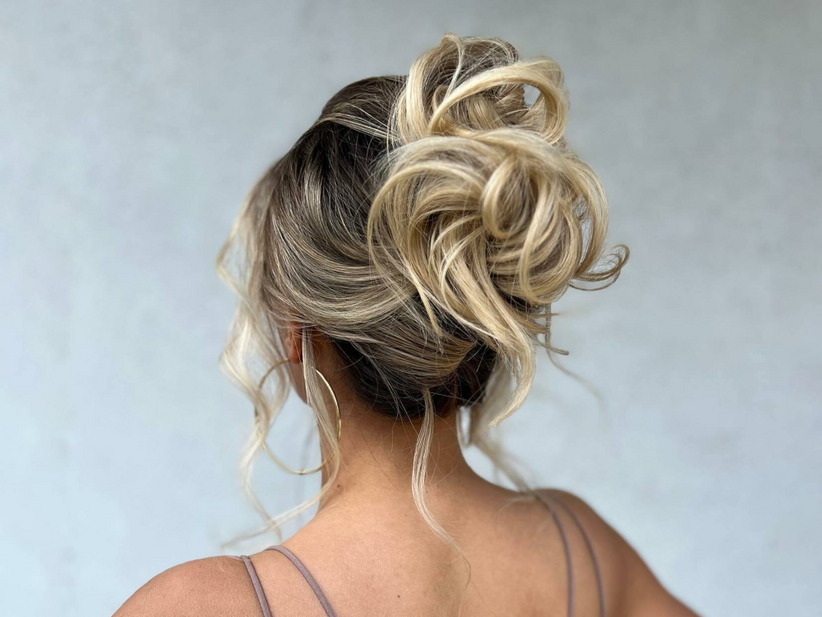21 Quick and Easy Hair-Up Styles for Working Days